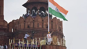 आकार पटेल का लेख: बातें तो बहुत कीं मोदी ने, लेकिन आम लोगों से जुड़े मुद्दों और समस्याओं का हल सामने नहीं रखा !