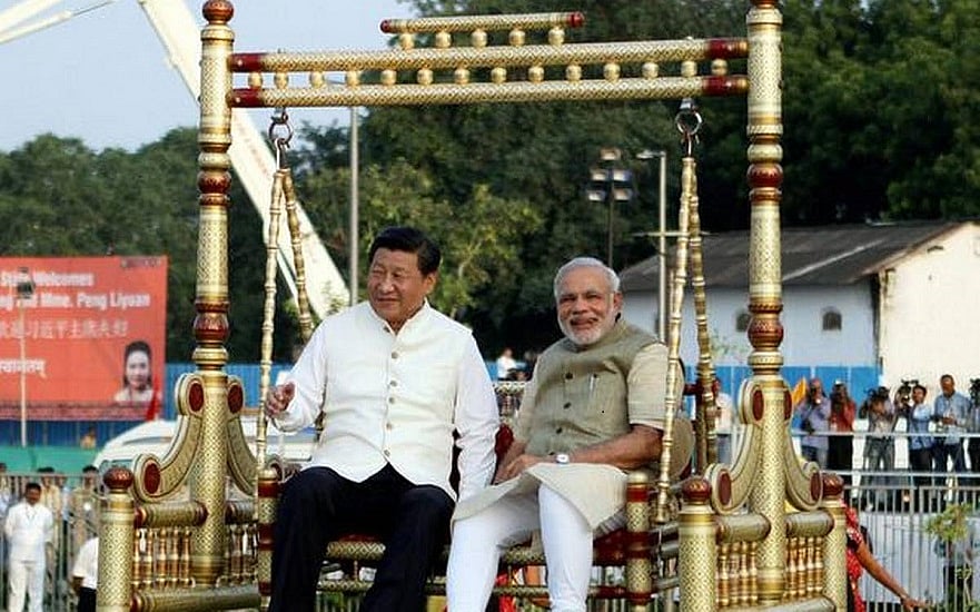 विष्णु नागर का व्यंग्यः कोरोना काल में समय काटने के लिए चीन से बातचीत जारी, अब झूला  झुलाने तो बुला नहीं सकते!