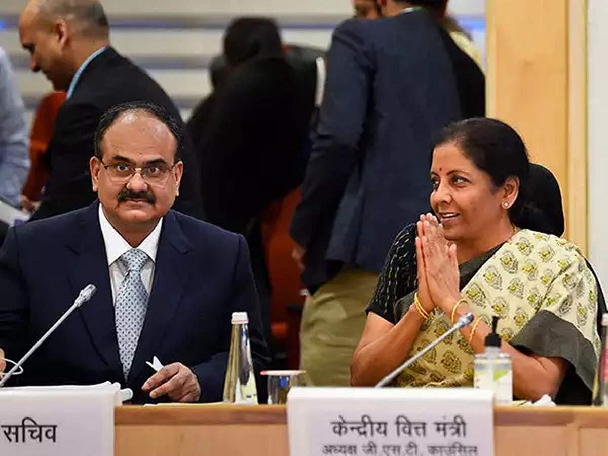 'केंद्र सरकार जीएसटी लागू करने में पूरी तरह से विफल, राज्यों से छीन लिए टैक्स संबंधी अधिकार'
