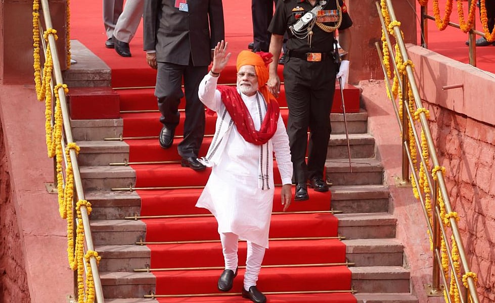 ‘पर्सनैलिटी कल्ट’ में उलझ हिंदी-हिंदू राष्ट्र का विचार आगे बढ़ा, तो आजादी के आंदोलन से जन्मा देश बिखर जाएगा