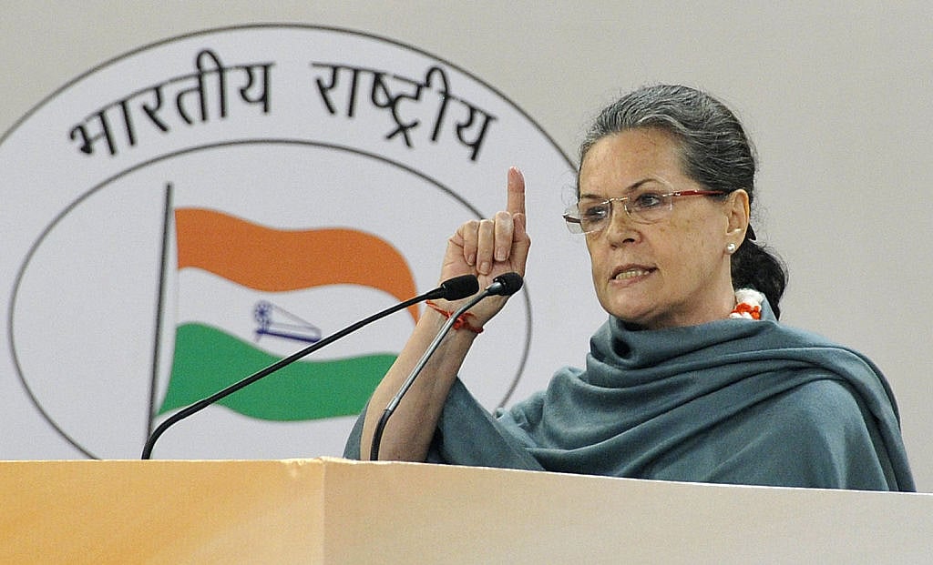 सोनिया गांधी की कांग्रेस शासित राज्यों को सलाह, संविधान में तलाशें केंद्र के कृषि कानून को बेअसर करने का तोड़
