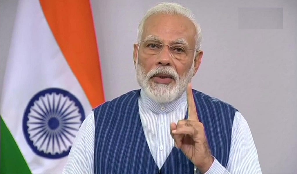 गजब! पेट्रोल-डीजल की कीमत कम करने के लिए राज्यों से आग्रह कर रहे पीएम मोदी, TMC बोली- ओछी राजनीति