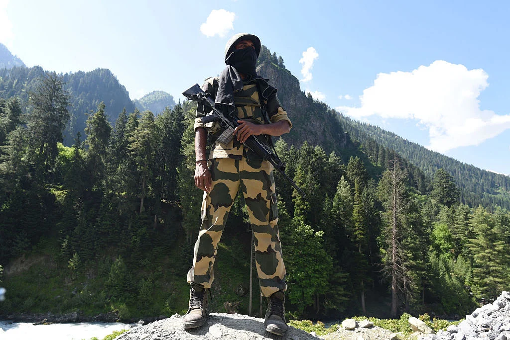 चीन के साथ रिश्ते शांति की ओर लौटेंगे या युद्ध की ओर, यह भारत को करना है तय