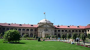 इलाहाबाद हाईकोर्ट ने खुद का नाम बदलने की याचिका खारिज की, कहा - यह 'पब्लिसटी स्टंट' है