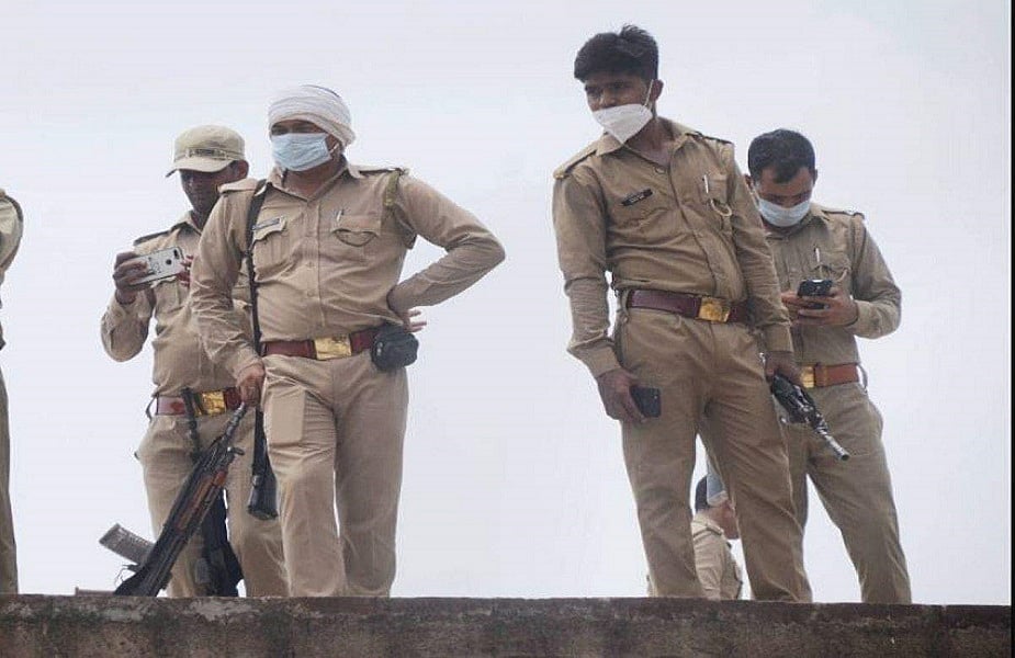 पहले ही यूपी एसटीएफ ने मचा रखा है दमन का आतंक, एक और उत्पीड़न फोर्स बनकर न रह जाए योगी की नई फौज