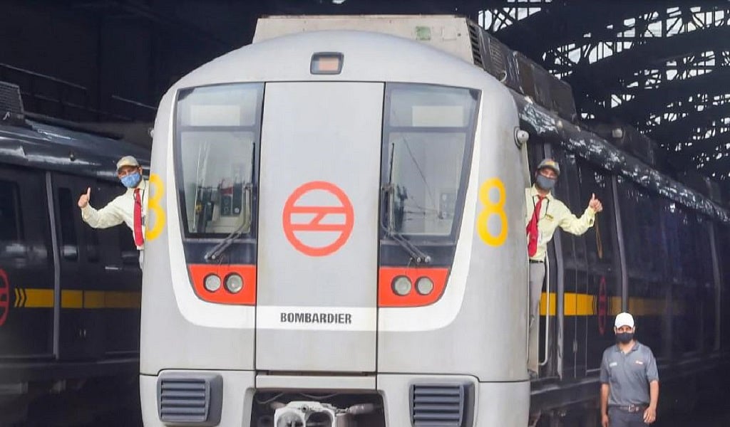 दिल्ली में 169 दिनों बाद फिर पटरी पर लौटी मेट्रो, इस रूट पर शुरू हुई मेट्रो सेवा