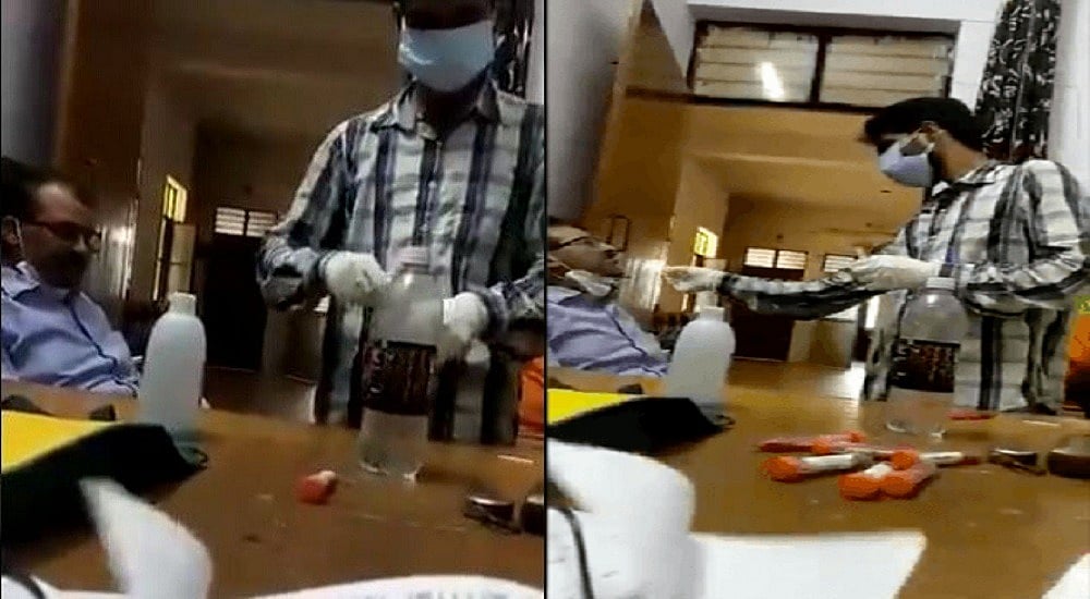 उत्तर प्रदेश: कोरोना जांच में सरकारी खेल उजागर, टारगेट के लिए डॉक्टर ने 15 बार दिया अपना ही नमूना