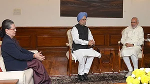 चीन कर रहा भारत की जासूसी, पीएम मोदी, सोनिया गांधी, मनमोहन सिंह समेत 1350 लोगों पर ड्रैगन की नजर, देखें पूरी लिस्ट