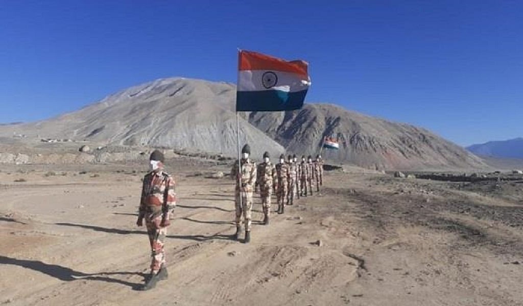 LAC पर भारत-चीनी सैनिक फिर आमने-सामने, आधी रात को गोलीबारी! जानें पेंगोंग के पास क्या हुआ?