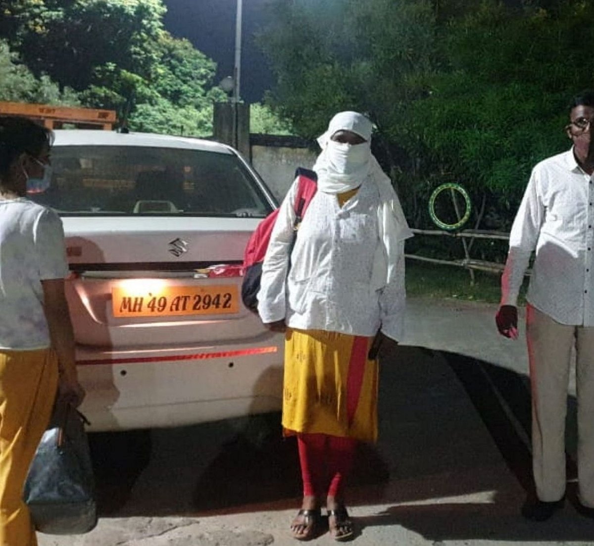 महिलाओं का यूपी पुलिस से भरोसा उठा, रेप की शिकार नेपाली युवती ने लखनऊ से भागकर नागपुर में दर्ज कराया केस