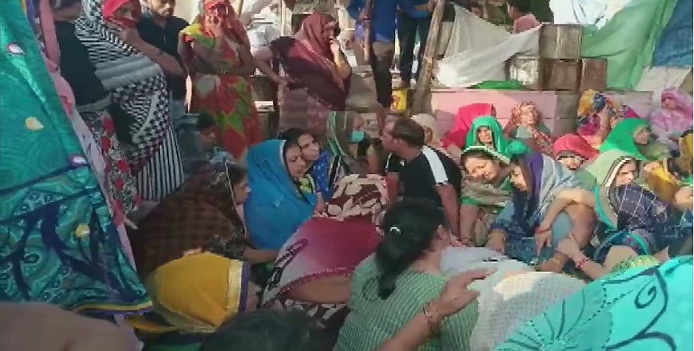 योगी राज में बीजेपी नेता भी सुरक्षित नहीं! फिरोजाबाद में बाइक सवार बदमाशों ने सरेआम BJP नेता को गोलियों से भूना