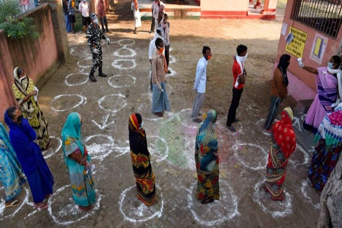 वीडियो विश्लेषण: बिहार चुनाव में पहले दौर का मतदान, किस करवट बैठेगा चुनावी ऊंट