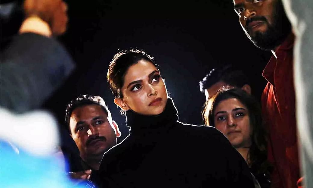 सुशांत की मौत की गुत्थी सुलझाने की कोशिश या बॉलीवुड की सरकार विरोधी आवाज़ों को सबक सिखाने का एजेंडा !