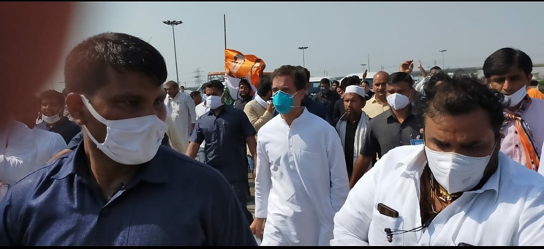 बड़ी खबर LIVE: यूपी पुलिस ने राहुल और प्रियंका गांधी पर कई धाराओं में केस दर्ज किया, महामारी एक्ट भी लगाया