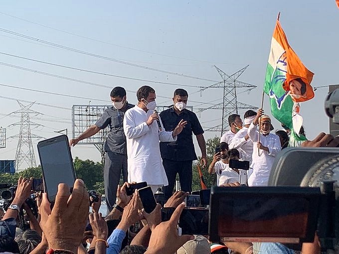 हाथरस पर राहुल-प्रियंका के आगे झुकी योगी सरकार, 5 लोगों को पीड़ित परिवार से मिलने की दी मंजूरी