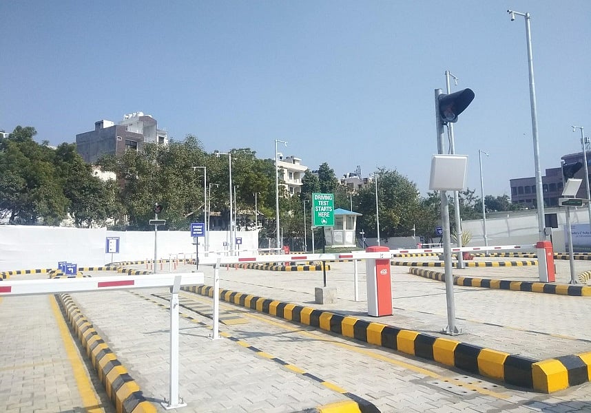 अब विदेश में रहकर भी ड्राइविंग लाइसेंस हो जाएगा रिन्यू, सुविधा के लिए मोटर एक्ट में होगा संशोधन