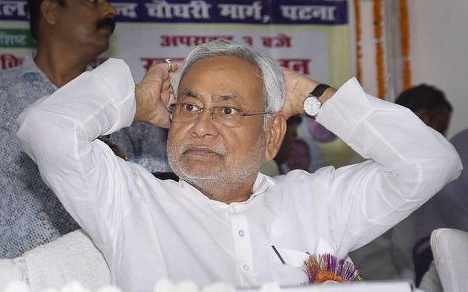 बिहार चुनावः इस बार कमजोर विकेट पर हैं नीतीश, 15 साल सत्ता में रहे ‘सुशासन बाबू’ के पास कोई बहाना नहीं
