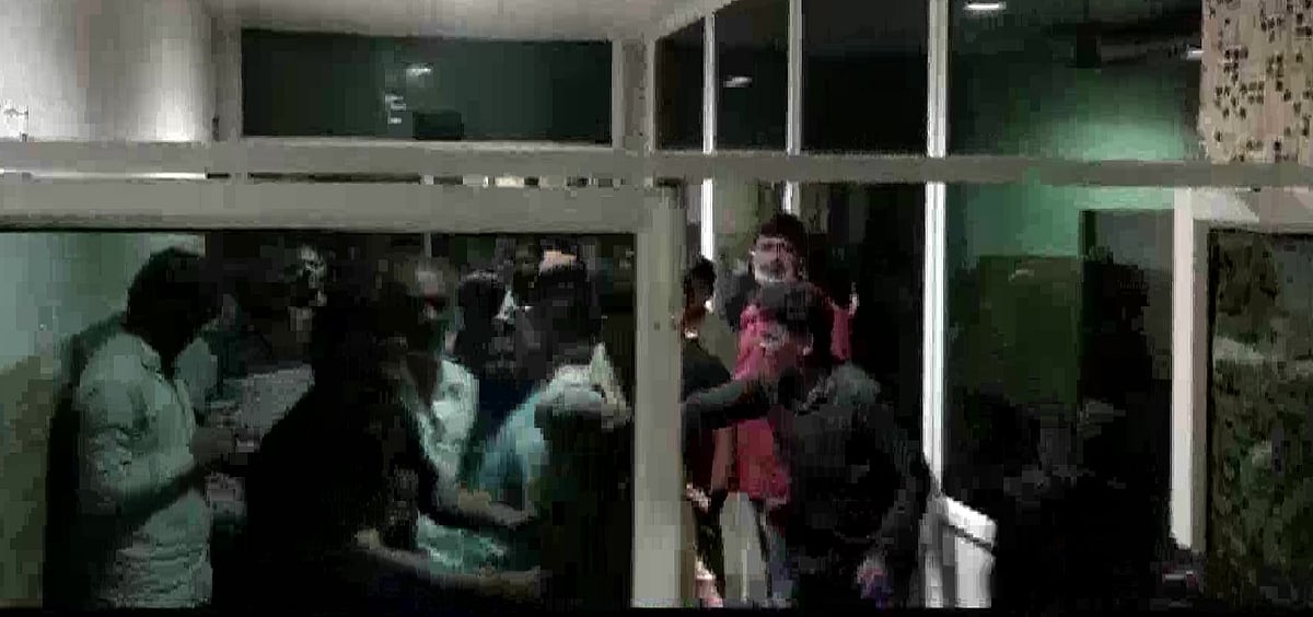 हिंसक हुआ बिहार चुनाव: शिवहर के प्रत्याशी की गोली मारकर हत्या, कार्यकर्ताओं ने 1 आरोपी को पीट-पीट कर मार डाला