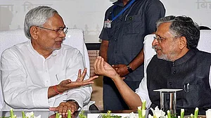 बिहार डिप्टी CM पद से सुशील मोदी का पत्ता साफ! दर्द भरा ट्वीट कर कहा- कोई नहीं छीन सकता कार्यकर्ता का पद