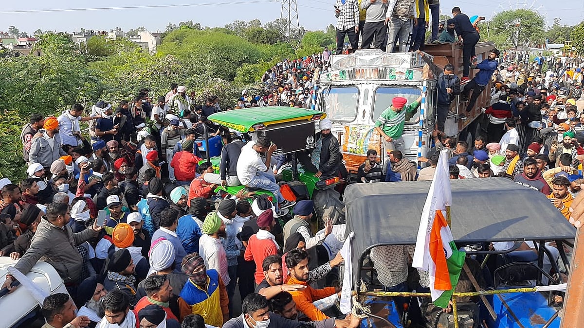 खट्टर सरकार के वाटर कैनन और आंसू गैस के गोले भी नहीं रोक पाए किसानों को, कल दिल्‍ली बार्डर पर टकराव की आशंका