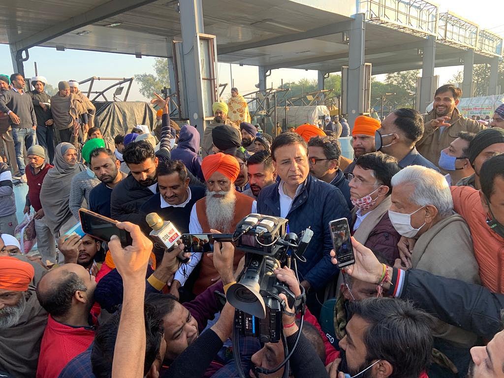 किसानों आंदोलन विपक्ष ने साधा बीजेपी पर निशाना, कहा - क्या पूंजीपतियों की तिजोरी की रक्षा के लिए है दिल्ली दरबार