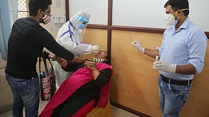 दिल्ली में कम नहीं हुआ कोरोना का कहर! 24 घंटे में 3,235 नए केस, 95 मरीजों की मौत, सरकार ने बुलाई आपात बैठक
