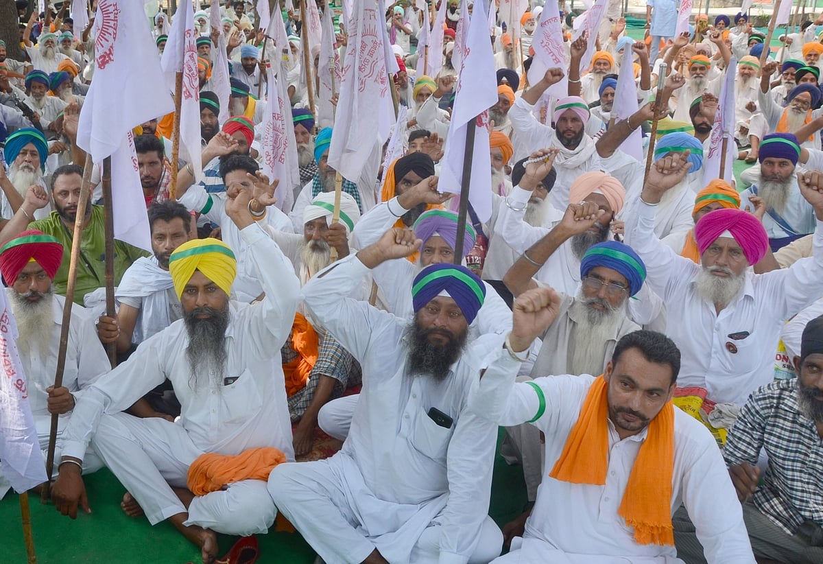 पंजाब के किसान आज मनाएंगे ‘काली दिवाली’, केंद्र के कृषि कानूनों के विरोध में फैसला