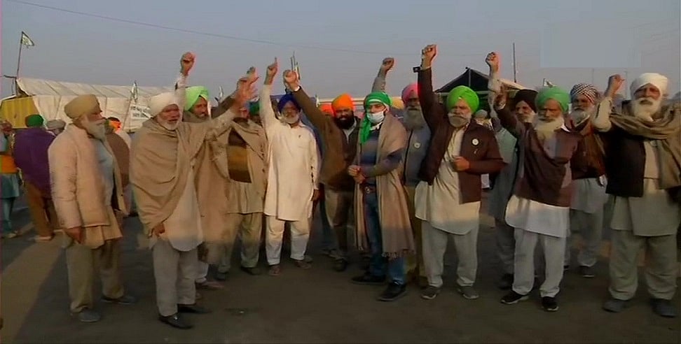 दिल्ली के दरवाजे पर डटे किसानों ने दी ये बड़ी चेतावनी, मोदी सरकार में मची खलबली! देर रात हुई हाई लेवल मीटिंग