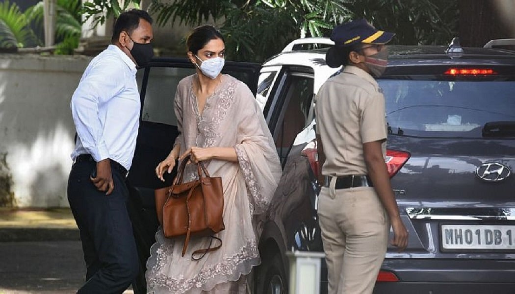 सिनेजीवन: अनुराग कश्यप का बचाव करने वालों पर बिफरी पायल घोष और गायब हुई दीपिका पादुकोण की मैनेजर?
