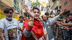 दुनिया की 5 बड़ी खबरें: मरियम नवाज का इमरान सरकार पर संगीन आरोप और अमेरिका ने टिकटॉक से हटाया बैन