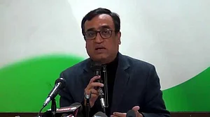 लोगों की जान से बचाने के बजाय राजस्व कमाने पर लगी है दिल्ली सरकार, कोरोना रोकथाम पर नहीं है कोई ध्यान: अजय माकन