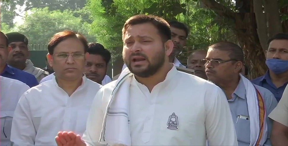 बिहार चुनाव: दूसरे चरण के मतदान से पहले तेजस्वी ने पुलिस कर्मियों के लिए की ये बड़ी घोषणा, विरोधी खेमे में खलबली!