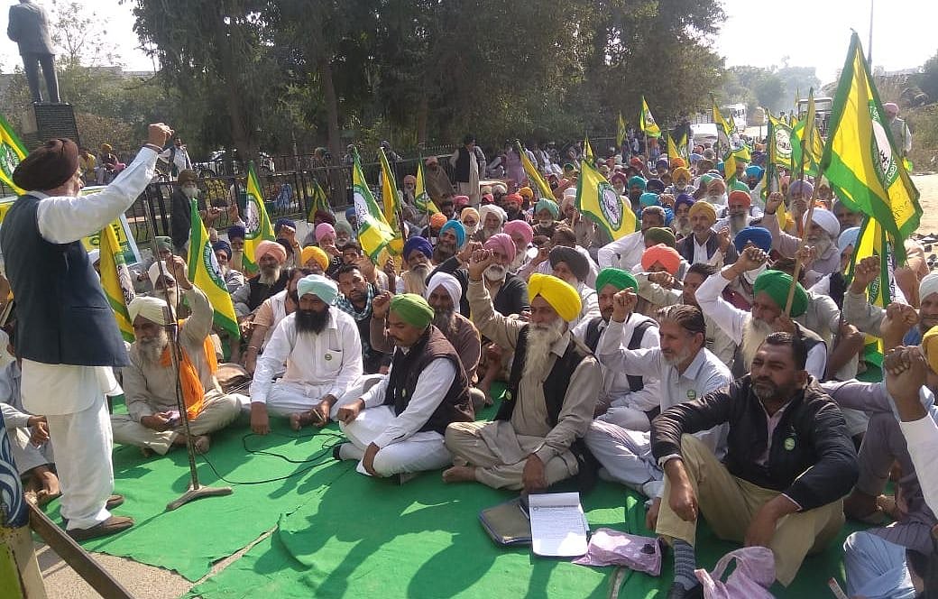 किसानों के प्रदर्शन को  रोकने के लिए खट्टर सरकार ने लगाया जोर, प्रदेश भर में किसान गिरफ्तार, दिल्‍ली बार्डर सील