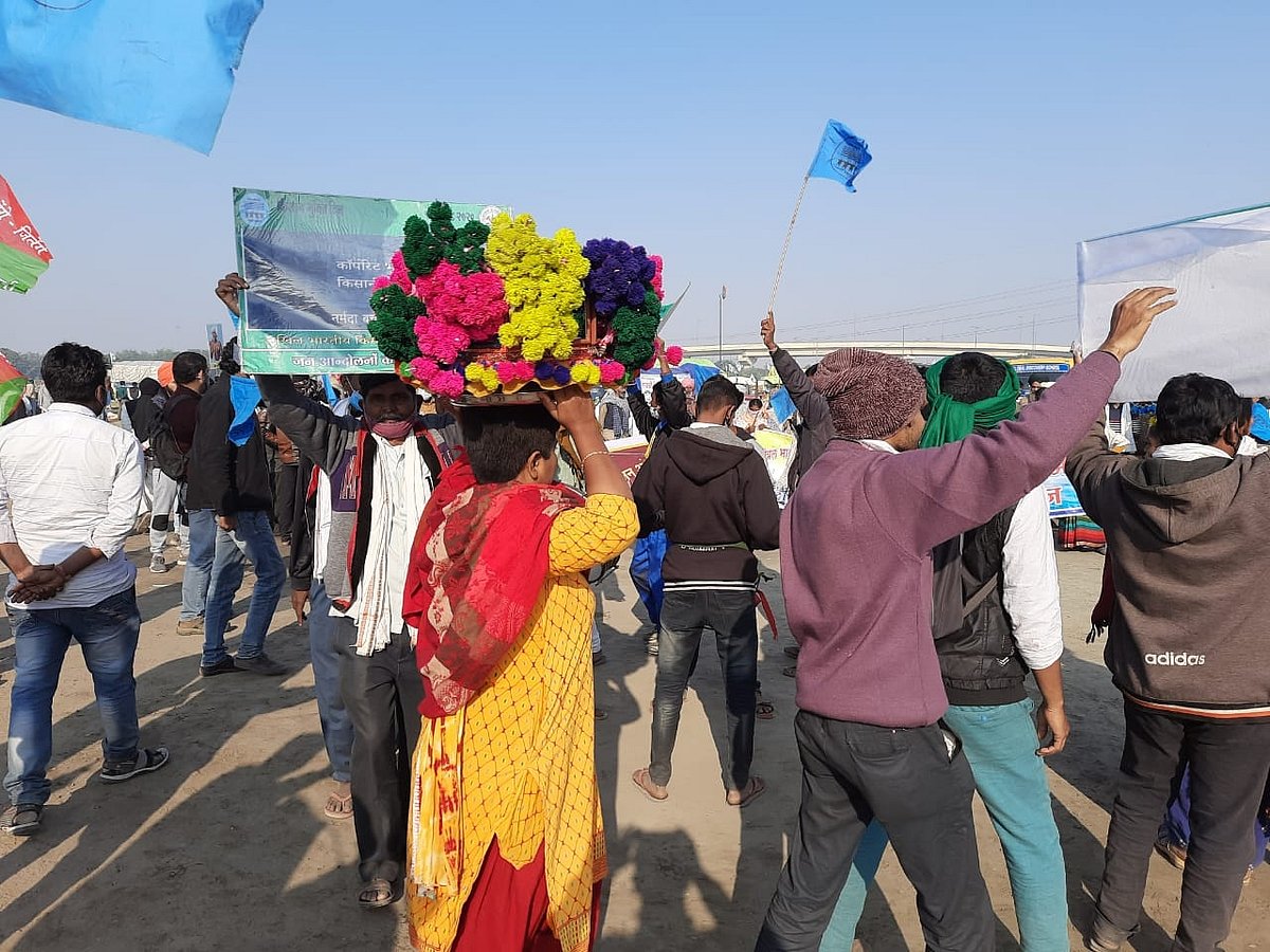 कृषि कानून: किसानों का विरोध प्रदर्शन जारी, निरंकारी मैदान में महिलाओं ने शिबली नृत्य कर जताया सरकार का विरोध