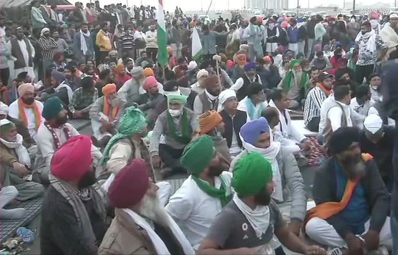 सरकार के साथ 7 घंटे की बैठक फिर रही बेनतीजा, किसान बोले- संशोधन नहीं, रद्द करना होगा कानून