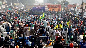 कांग्रेस के बाद अब किसानों से समर्थन में आई AAP, अन्नदाताओं के हक में किया ये बड़ा ऐलान