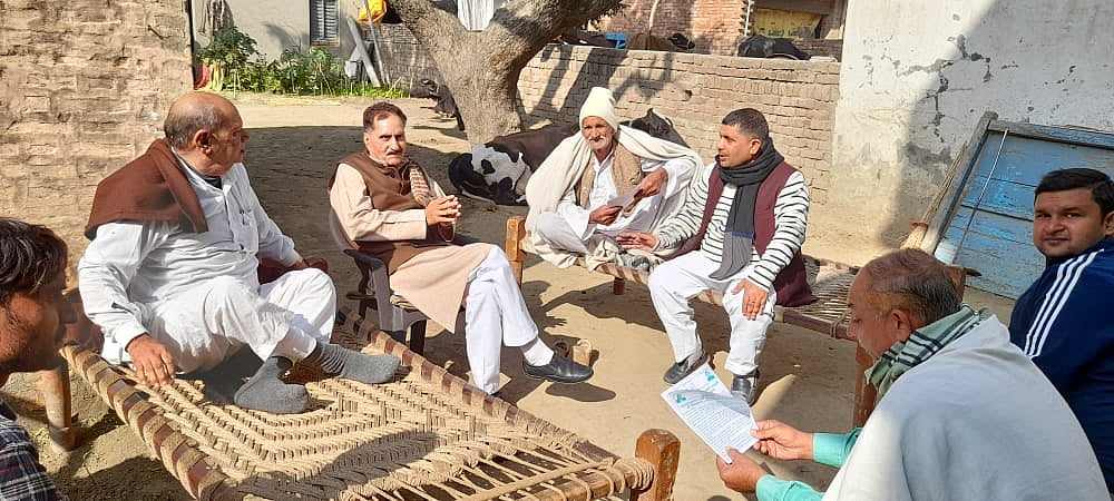 पश्चिमी उत्तर प्रदेश के गांव-गांव में किसान आंदोलन पर पंचायतों का दौर, खाप चौधरी आज पहुंचेंगे दिल्ली