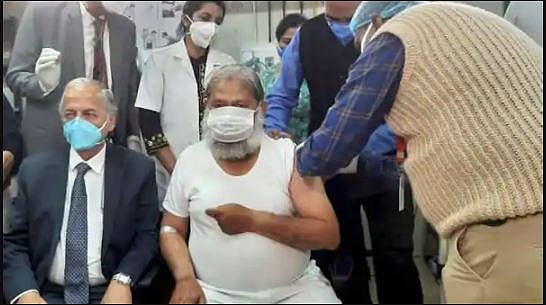 भारत बायोटेक ने अनिल विज के संक्रमित होने पर दी सफाई, कहा- कोवैक्सीन दो चरण में देने पर दिखाता है असर