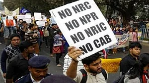CAA का एक साल: अभी तक जारी नहीं हुए नियम, क्या जनवरी में नागरिकता संशोधन कानून लागू करने की तैयारी कर रही है सरकार!