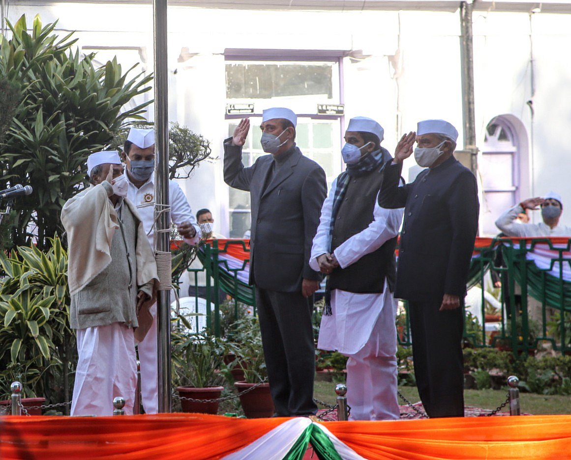 कांग्रेस स्थापना दिवस: सोनिया गांधी का वीडियो संदेश, राहुल बोले- देशहित में आवाज उठाने के लिए पार्टी प्रतिबद्ध