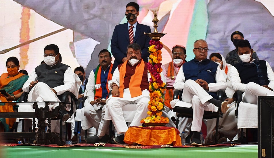 मध्य प्रदेश की कमलनाथ सरकार गिराने में पीएम मोदी की थी भूमिका, बीजेपी के कैलाश विजयवर्गीय का बड़ा खुलासा