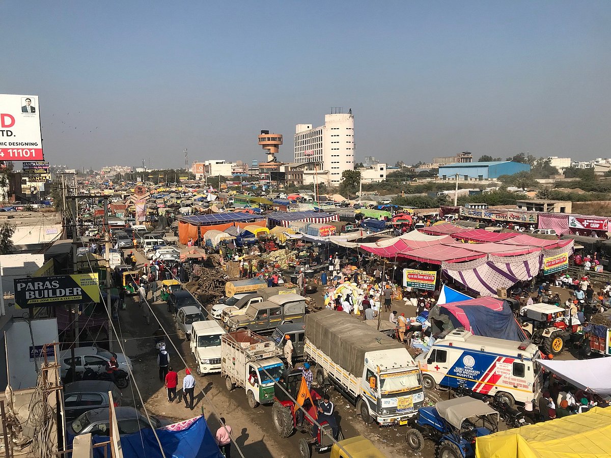 किसान आंदोलन को बदनाम करने की सरकारी कोशिशों के बीच किसानों ने बनाई नई रणनीति, सरकार को दफ्तर पहुंचने से रोकेंगे