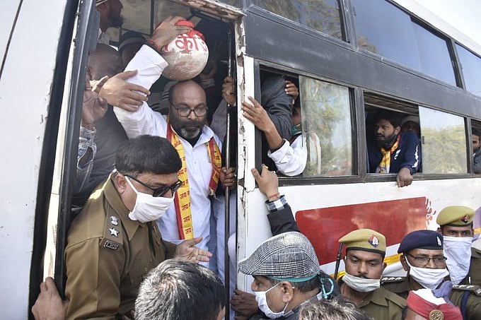कांग्रेस की ‘गाय बचाओ’ यात्रा से डरी योगी सरकार? हिरासत में लिए गए पार्टी अध्यक्ष अजय कुमार लल्लू समेत कई कार्यकर्ता