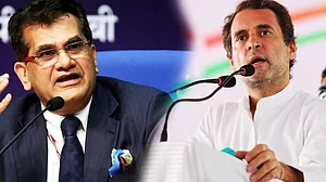 नवजीवन बुलेटिन: नीति आयोग के CEO के 'बहुत ज्यादा लोकतंत्र' वाले बयान पर राहुल का कटाक्ष और SC ने सुनाया ये अहम फैसला