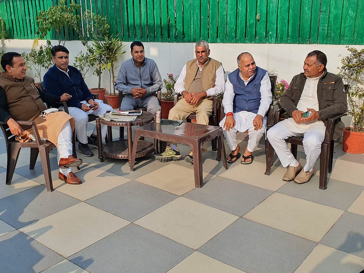 हरियाणा सरकार पर संकट के बादल, JJP समेत 5 समर्थक विधायकों ने की गुप्त बैठक, सीएम से कहा- किसानों की सुने सरकार