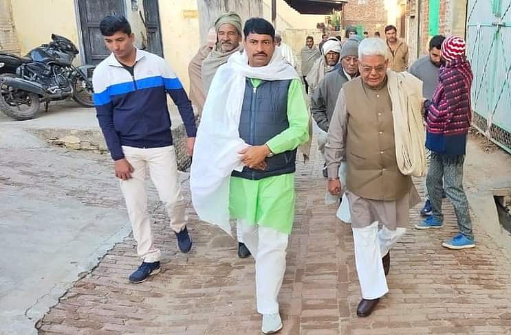 पश्चिमी उत्तर प्रदेश के गांव-गांव में किसान आंदोलन पर पंचायतों का दौर, खाप चौधरी आज पहुंचेंगे दिल्ली