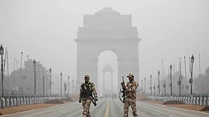 आज घर से निकलने से पहले हो जाएं सावधान, दिल्ली में कई रास्ते बंद और डायवर्ट, यहां से जाना है मना