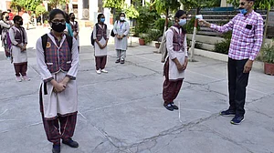 पंजाब में कल से खुलेंगे स्कूल, 5वीं से 12वीं तक की कक्षाएं होंगी शुरु, गुजरात और ओडिशा में भी स्कूल खोलने की तैयारी