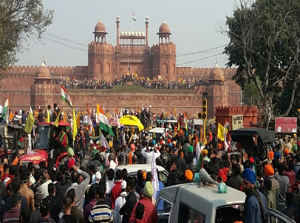 वीडियो: नहीं फहराना चाहिए था लाल किले पर किसानों को झंडा, शांतिपूर्ण आंदोलन में अशांति 