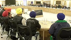 किसान आंदोलनः सरकार ने कृषि कानूनों को डेढ़ साल रोकने का दिया प्रस्ताव, 22 जनवरी की बैठक में किसान देंगे जवाब